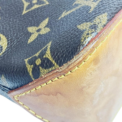 Louis Vuitton Trotteur Monogram Shoulder Bag Canvas — view 7