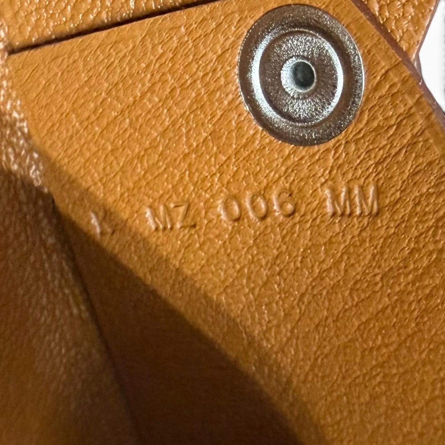 Hermes Calvi Veau Epsom Gold Bifold Coin Case Card — view 7