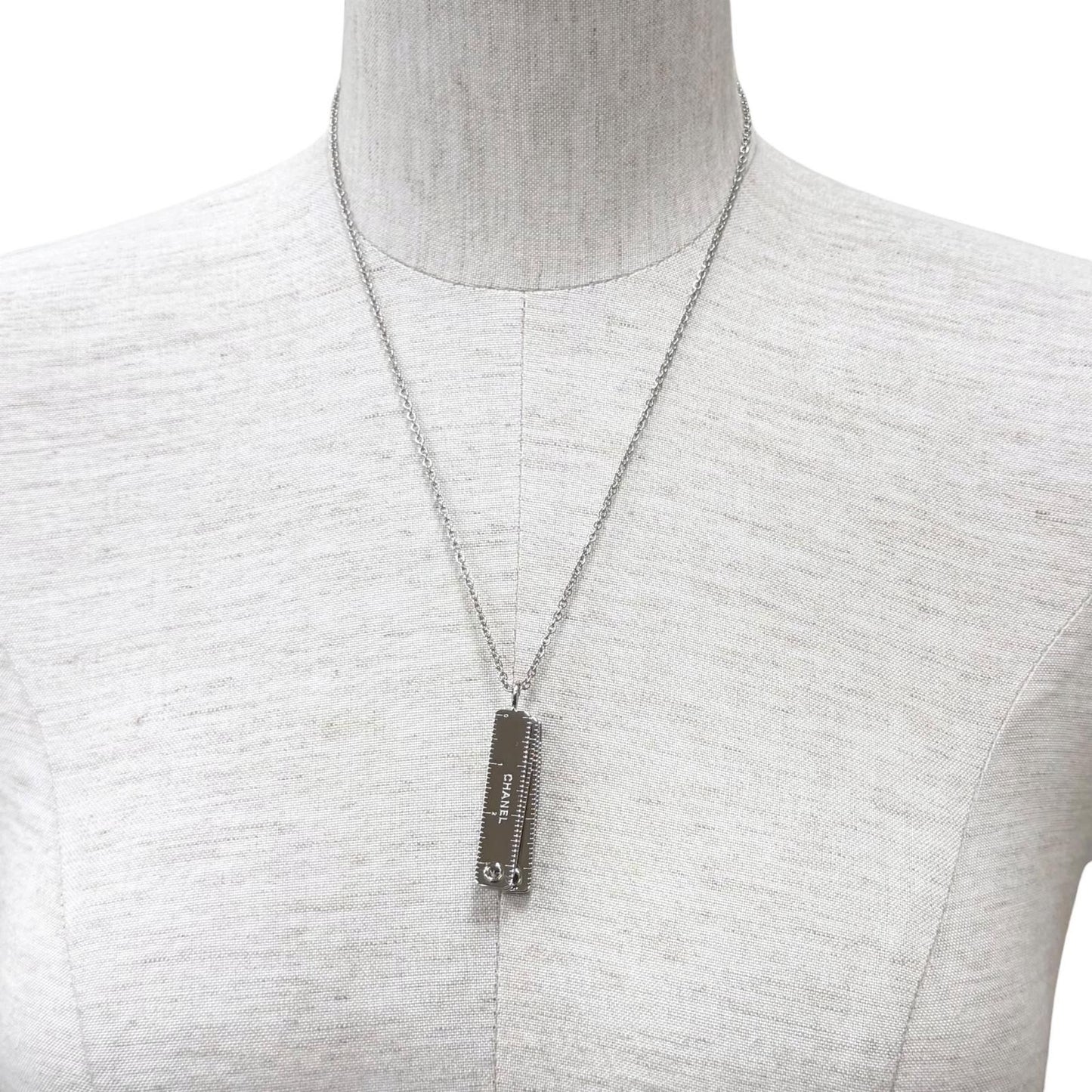 Chanel Log Major CC Logo Necklace Silver — view 4