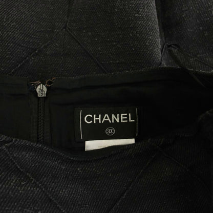 Chanel Silk Skirt Knee Length Flare Mermaid Silhouette CC Logo 34 Black Dark — view 4