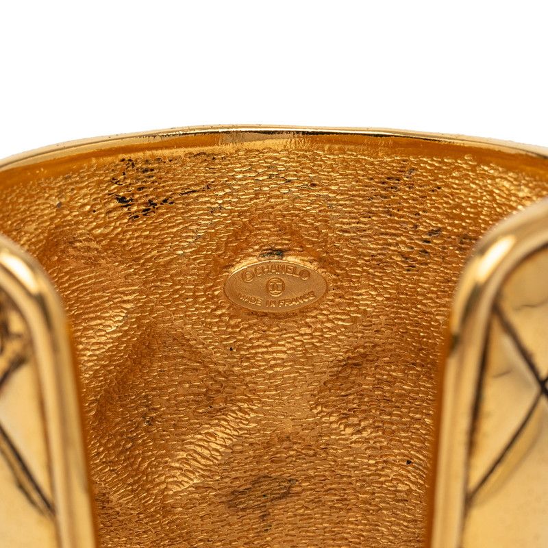 Chanel CC Logo Quilted Bangle Gold Plated 1- Bracelet — view 4