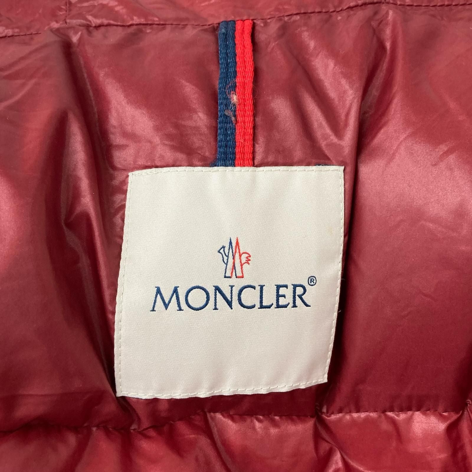 Moncler Seritte Red Hoodie Short Down Jacket 00 — view 4