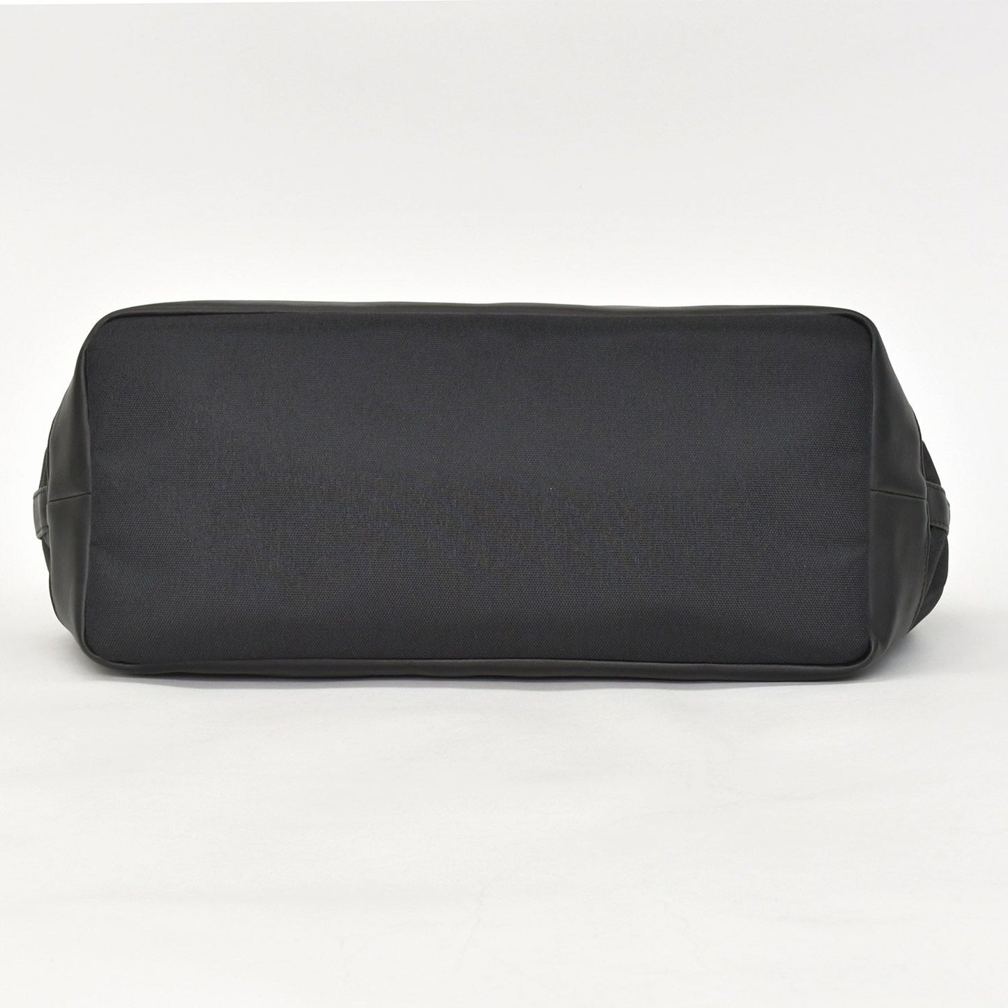 Saint Laurent Black Tote Bag Calfskin Silver — view 8