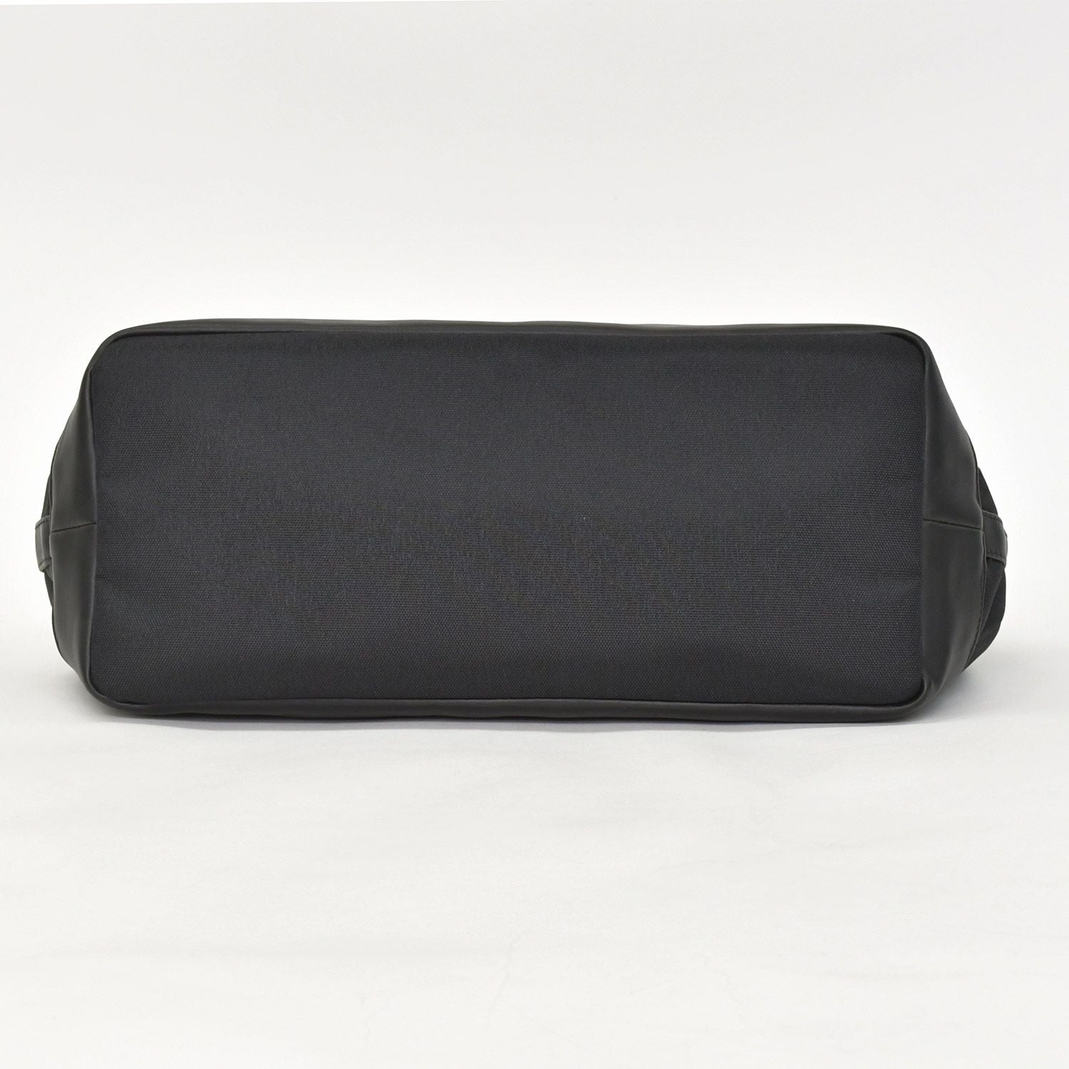 Saint Laurent Black Tote Bag Calfskin Silver — view 8