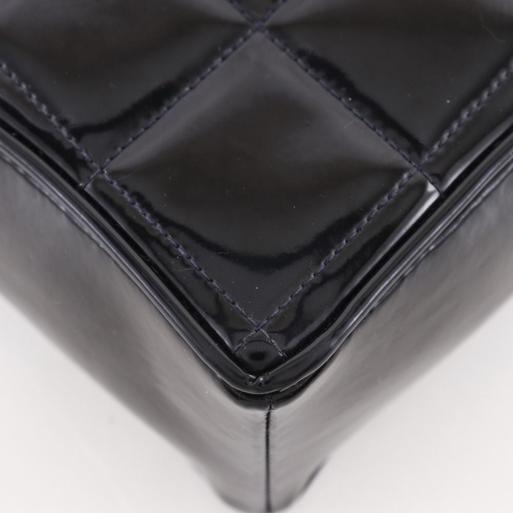 Chanel Heart Vanity Patent Leather Enamel Handbag — view 5