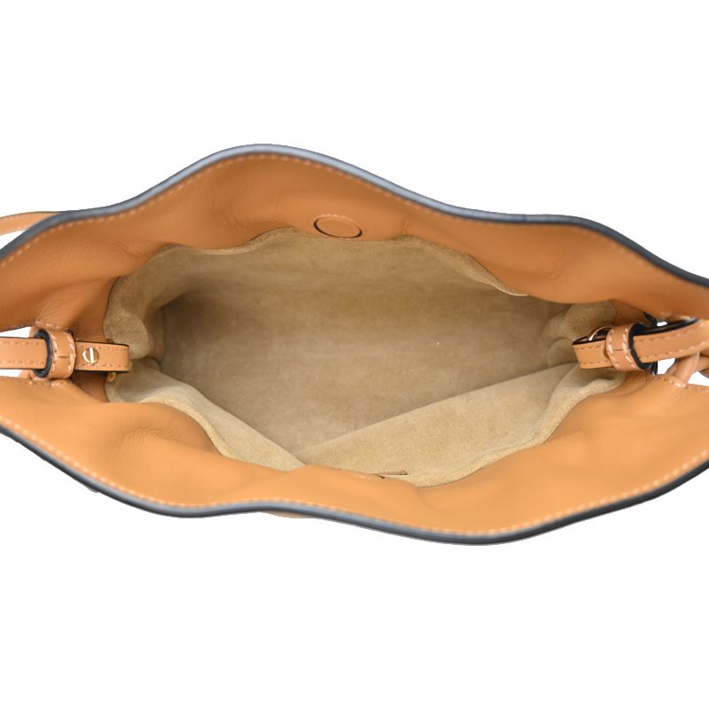 Loewe Shoulder Bag Gold — view 6