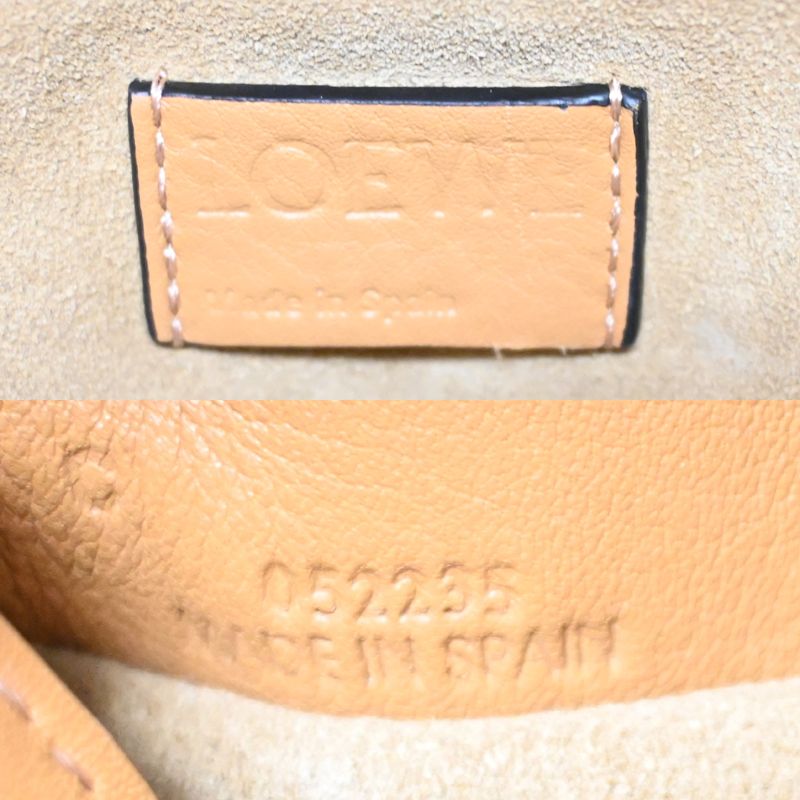 Loewe Shoulder Bag Gold — view 8