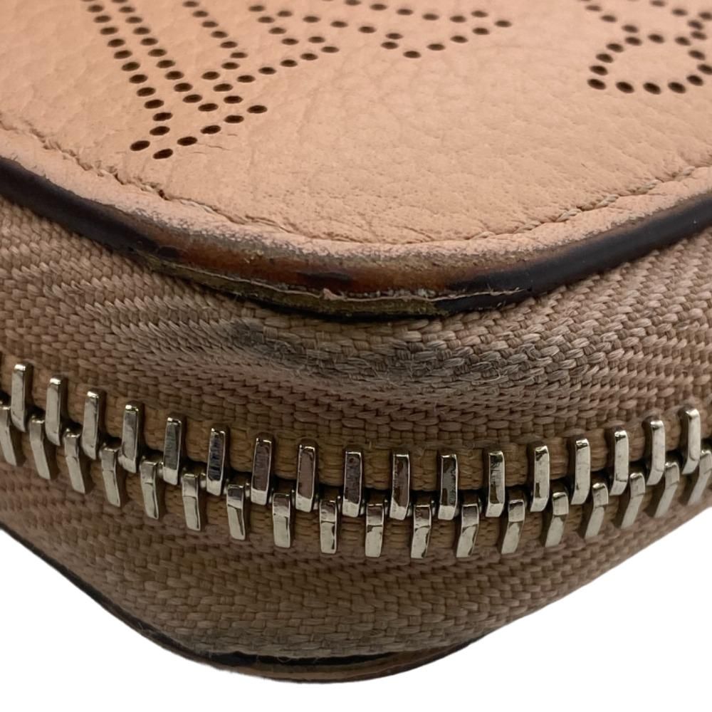 Louis Vuitton Zippy Wallet Monogram Mahina Leather Magnolia — view 4