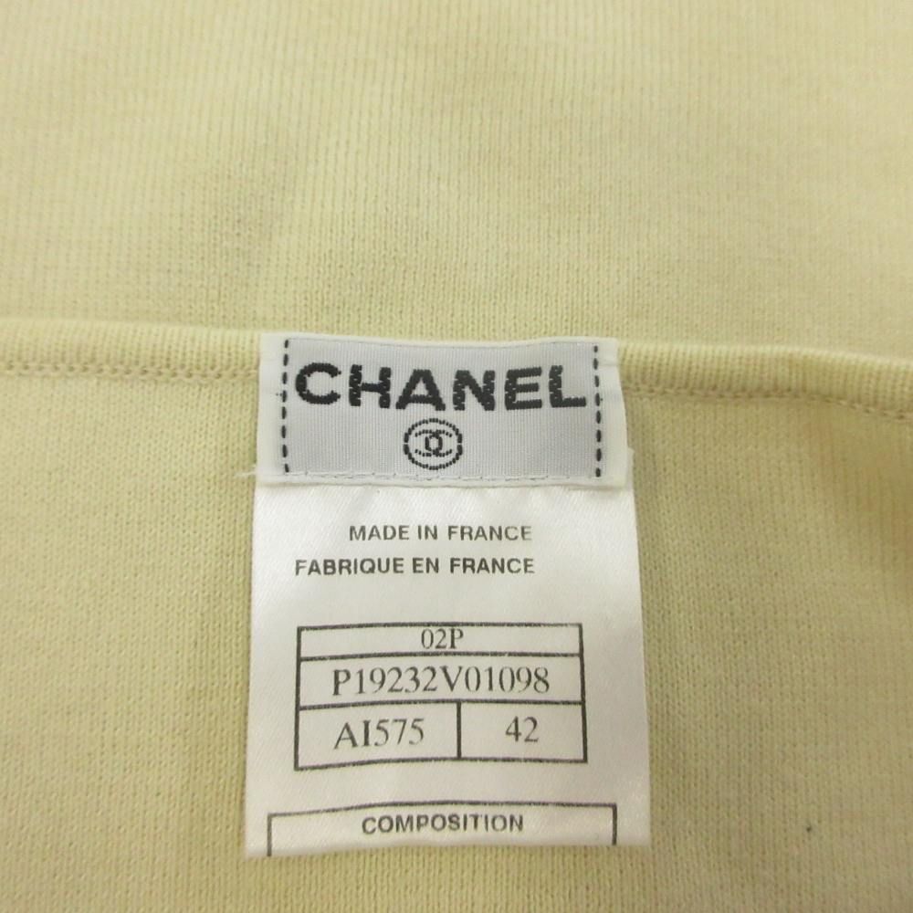 Chanel Knit Vest Sleeveless Pullover Crew Neck Logo Plate 42 XL Ivory — view 4
