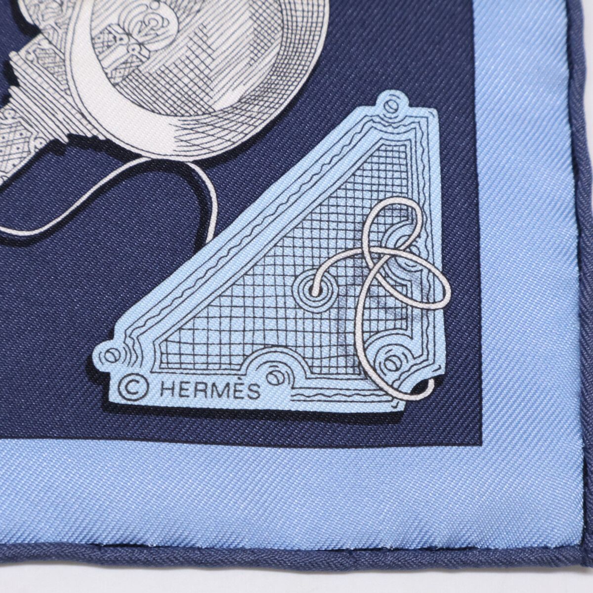Hermes 02 Merveilleuses Lanternes Silk Carre 45 Scarf — view 3