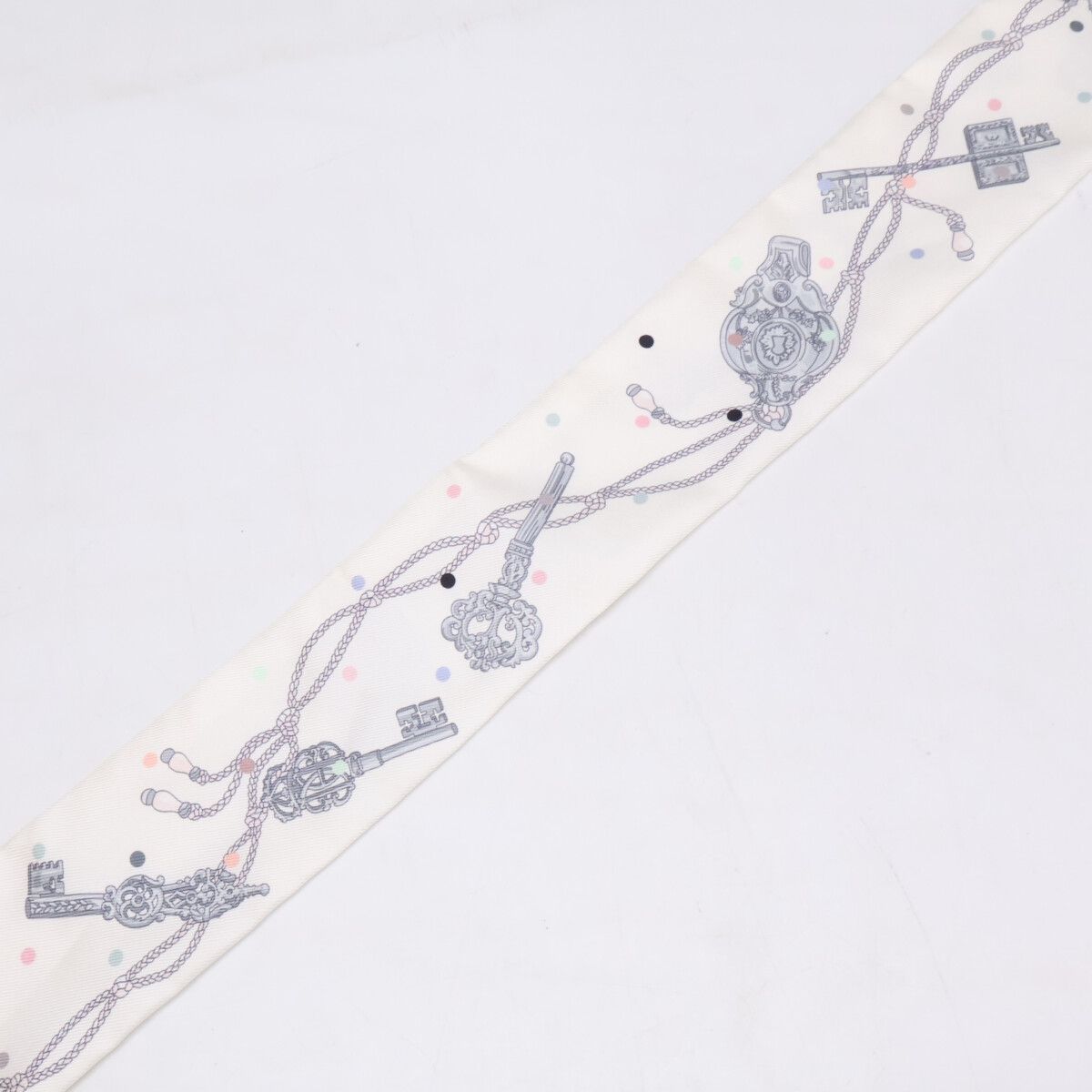Hermes les Cles a Pois Key Motif Silk Twill Scarf — view 3