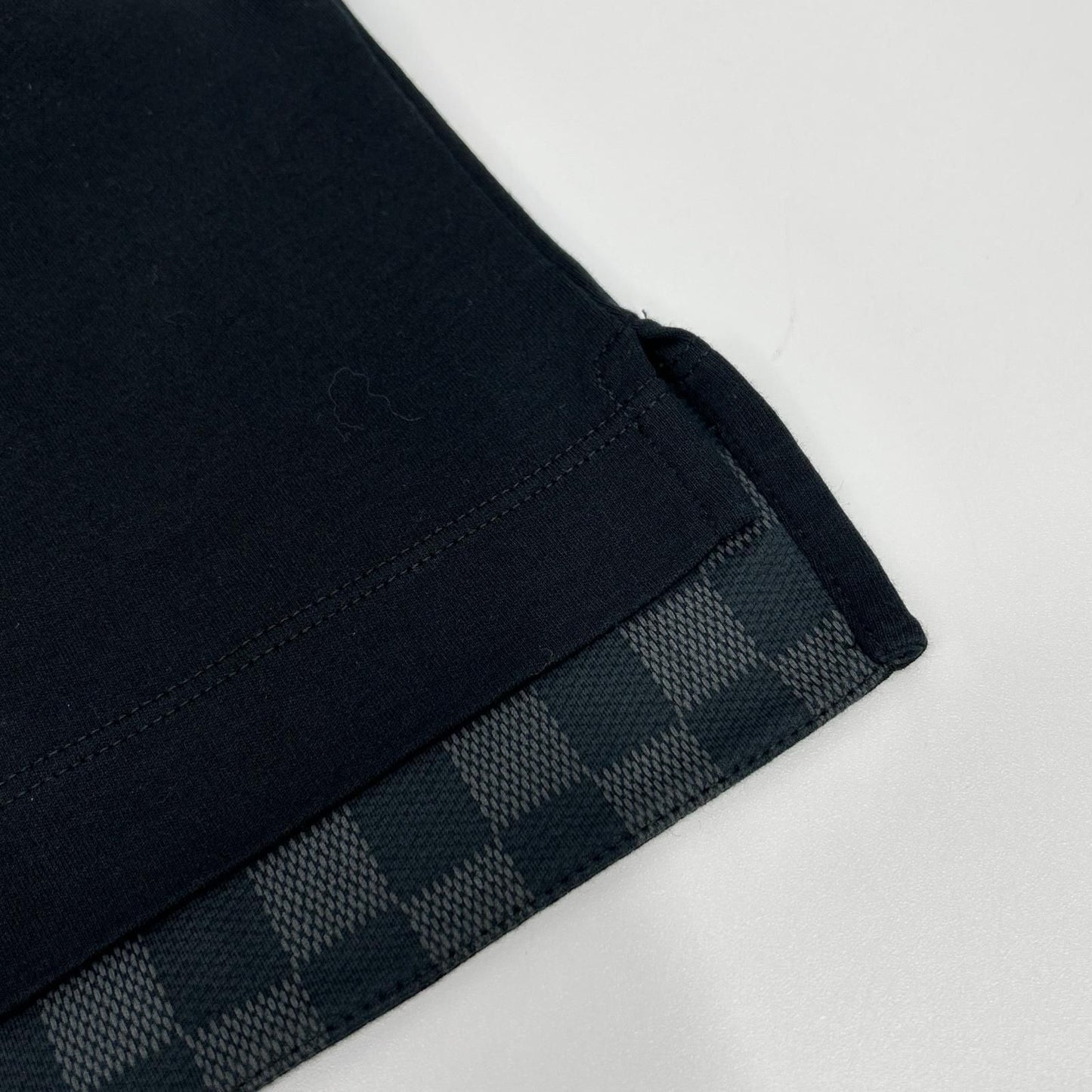 Louis Vuitton Black T-Shirt Damier Pocket — view 7