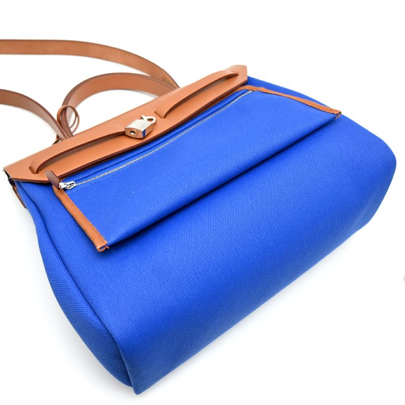 Hermes Handbag Blue — view 4