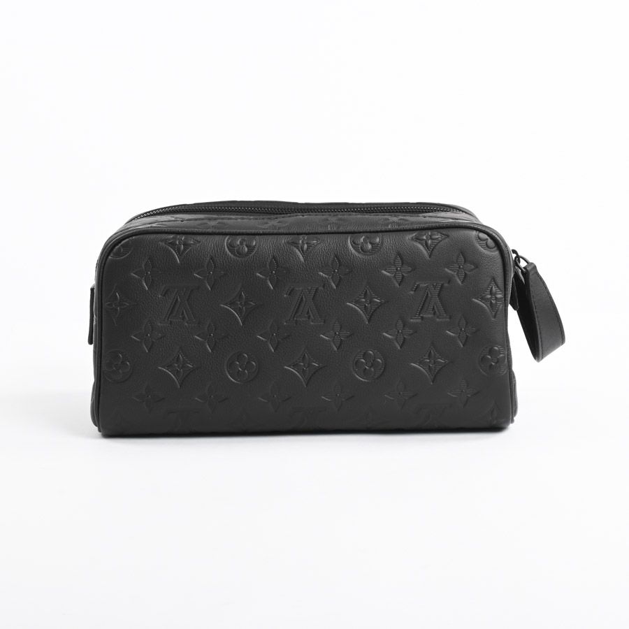Louis Vuitton Clutch Dopp — view 3
