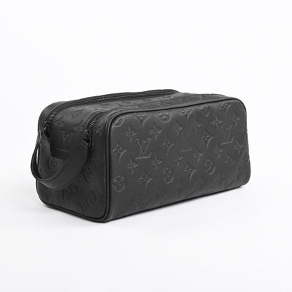 Louis Vuitton Clutch Dopp — view 2