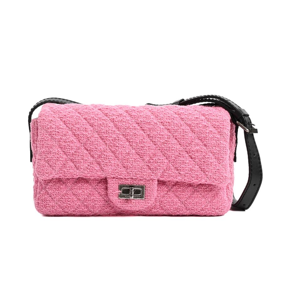 Chanel Shoulder Bag Pink
