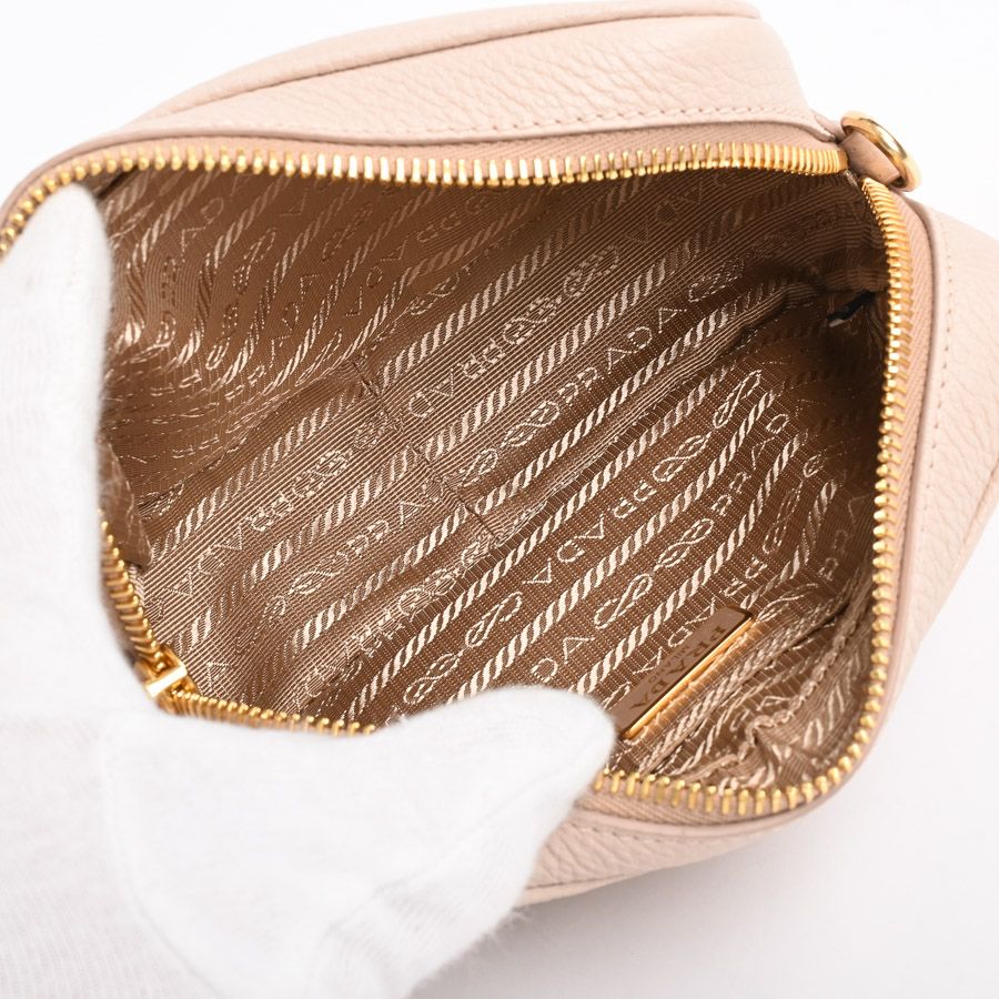 Prada Shoulder Bag Leather — view 4