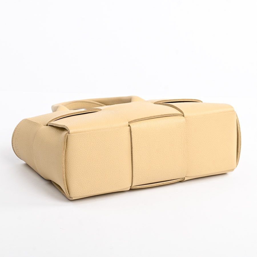 Bottega Veneta Handbag Mini Arco Tote — view 5
