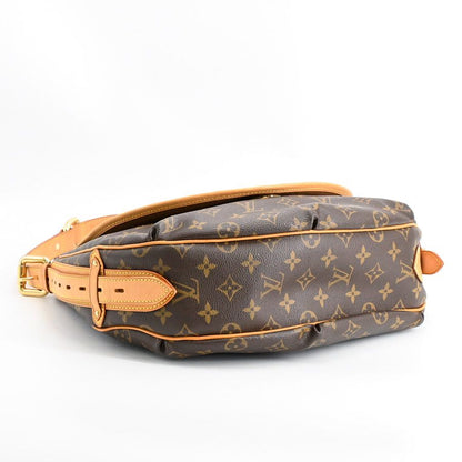 Louis Vuitton Shoulder Bag Thuraya GM — view 5