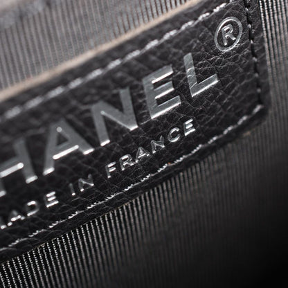 Chanel Shoulder Bag Boy Small — view 6