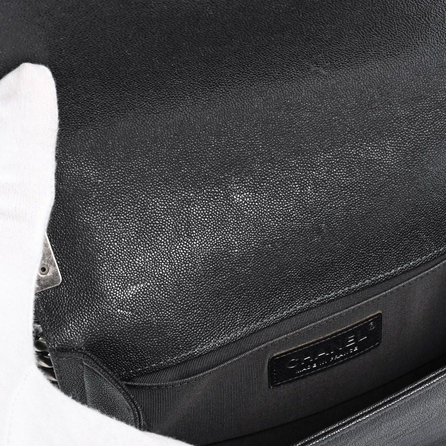 Chanel Shoulder Bag Boy Small — view 8