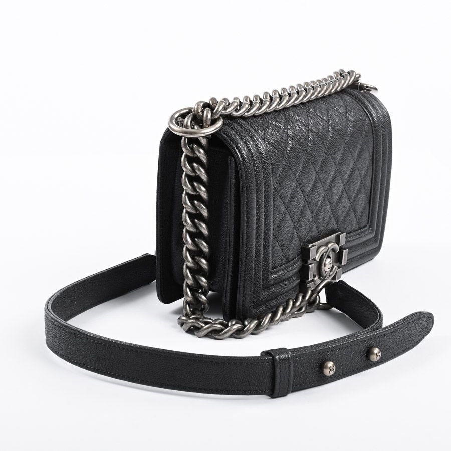 Chanel Shoulder Bag Boy Small — view 2