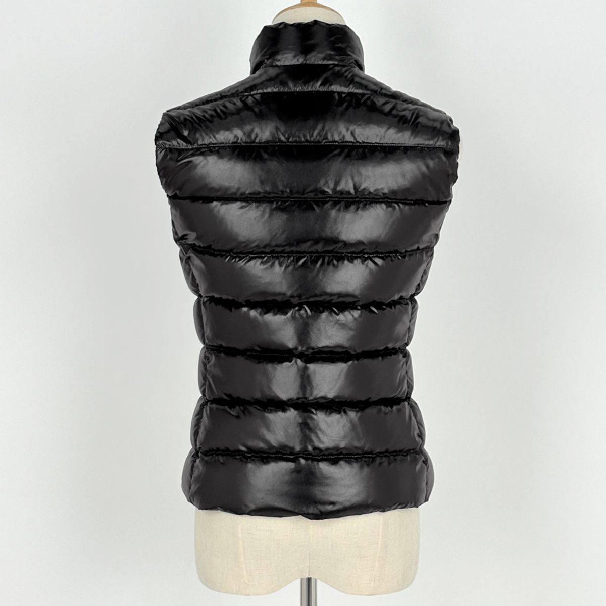 Moncler Ghany Down Vest Black — view 3