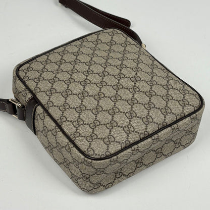 Gucci GG Pattern Shoulder Bag Brown — view 2