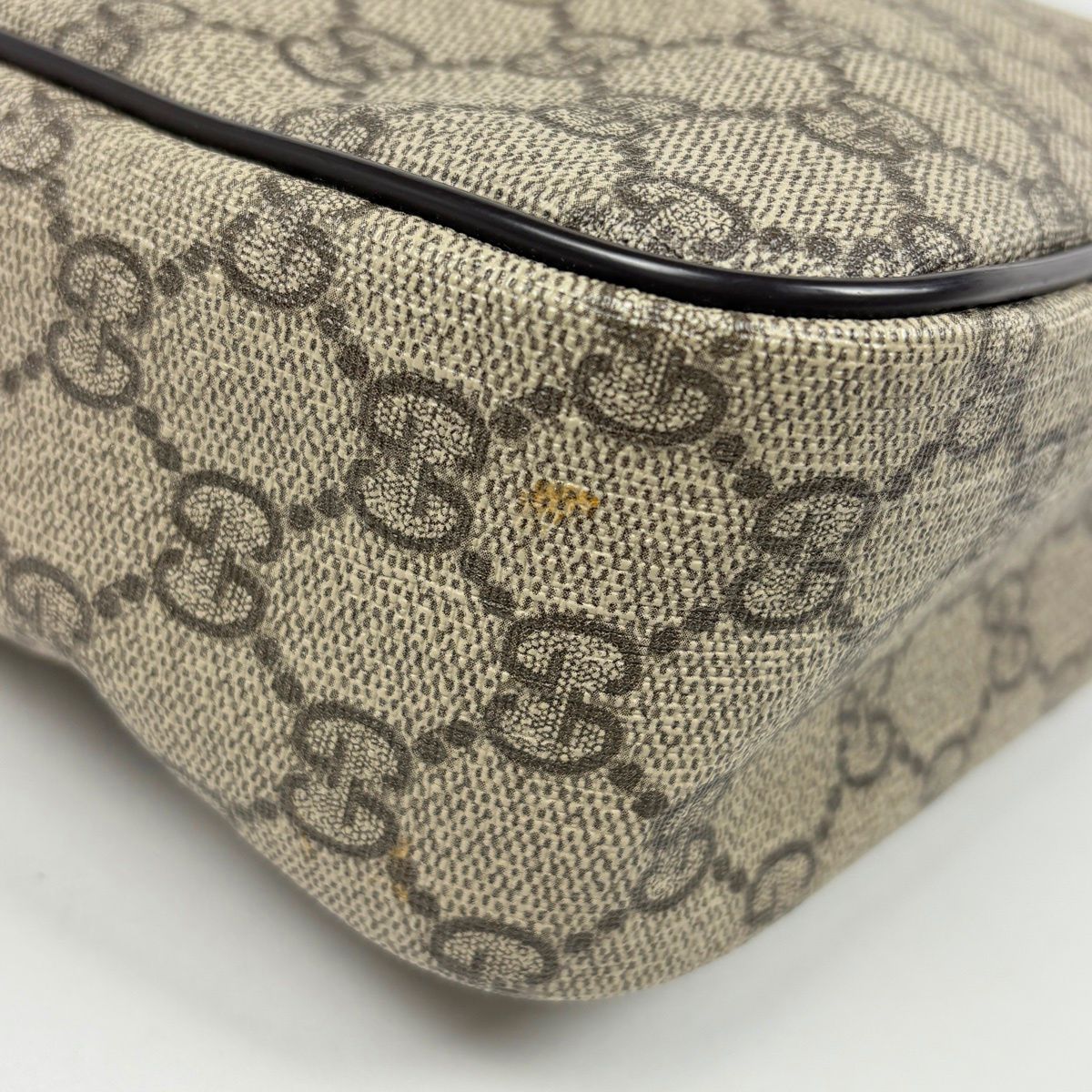 Gucci GG Pattern Shoulder Bag Brown — view 3