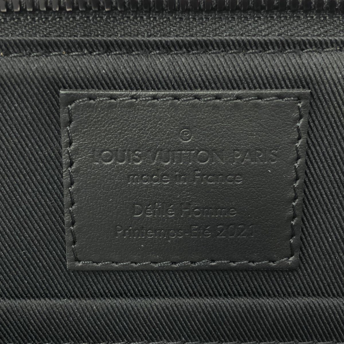 Louis Vuitton Damier Distended City Keepall Shoulder Bag Black — view 6