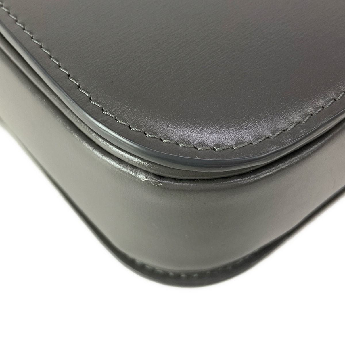 Celine Shoulder Bag Classic Triomphe Pebble — view 9