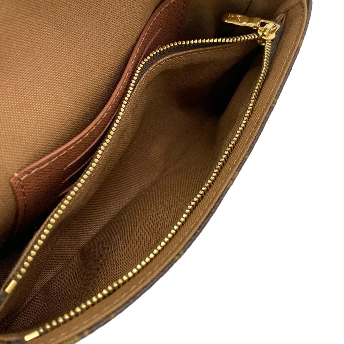 Louis Vuitton Wallet Monogram on Chain — view 5