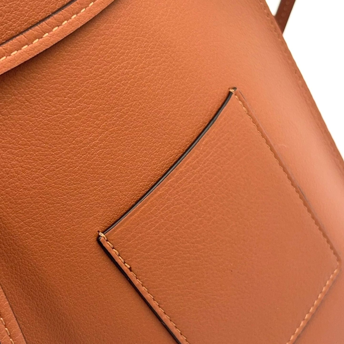 Loewe Dice Pocket Leather Brown Shoulder Bag Gold — view 9
