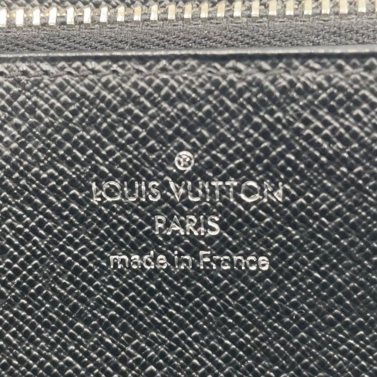 Louis Vuitton Zippy Wallet Epi Noir Leather Black Zip Around Silver — view 4