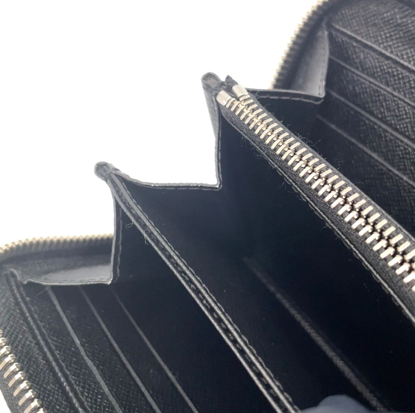 Louis Vuitton Zippy Wallet Epi Noir Leather Black Zip Around Silver — view 7