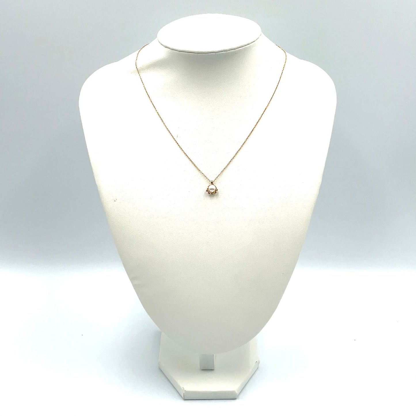 Tiffany & Co Paloma Picasso Olive Leaf Pearl Freshwater Yellow Gold White — view 9