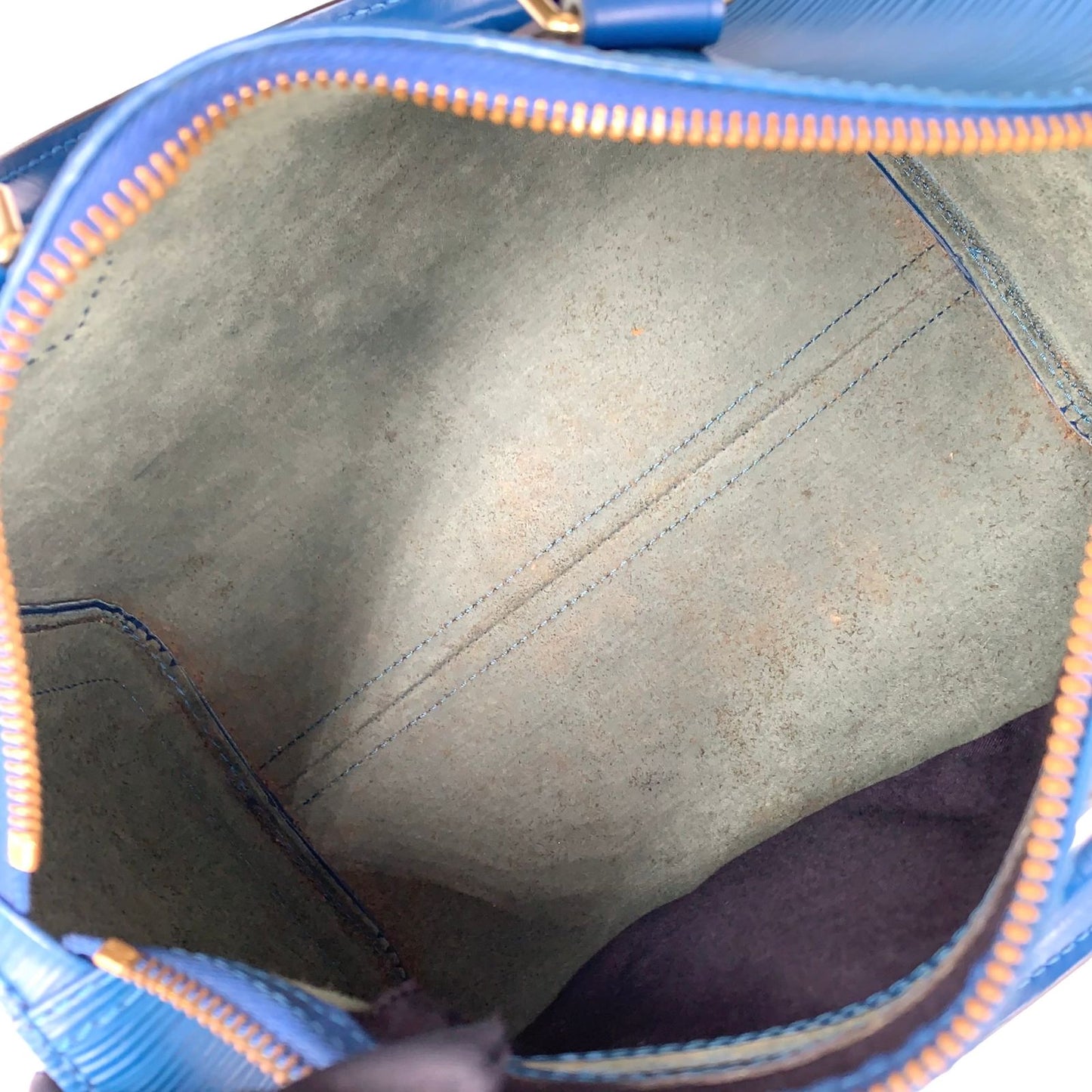 Louis Vuitton Speedy 25 Epi Toledo Blue Leather Handbag Gold — view 3