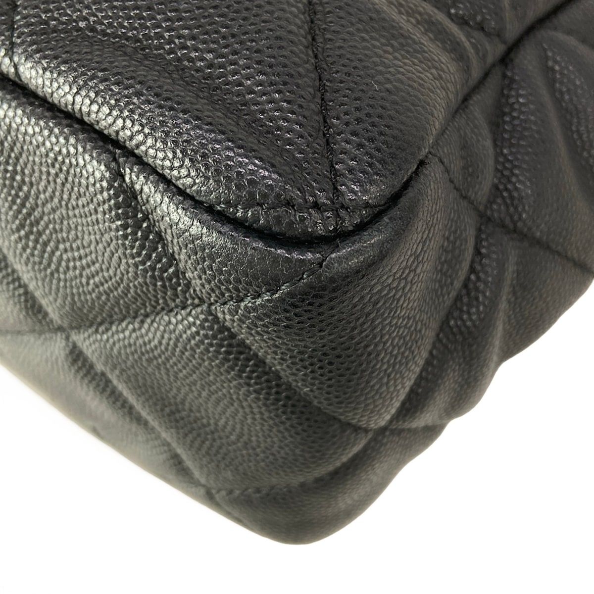 Chanel Shoulder Bag Quilted Hobo Black Metal Chain Gold — view 8