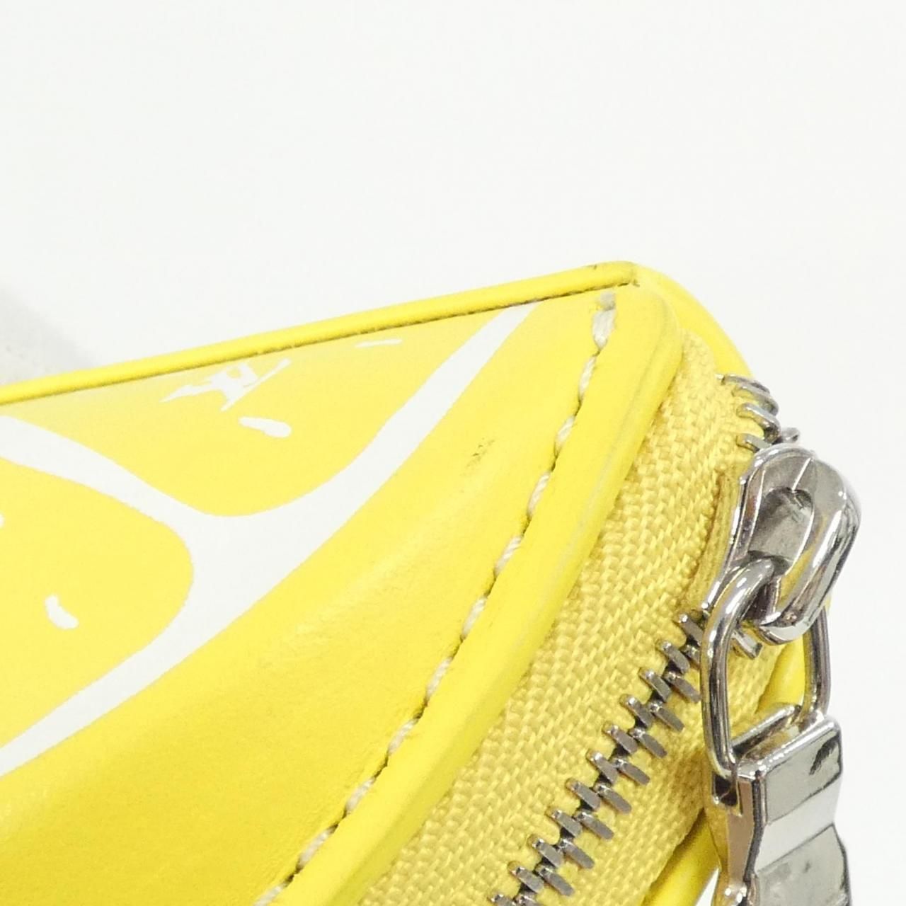 Louis Vuitton Bag Charm LV Lemon — view 4