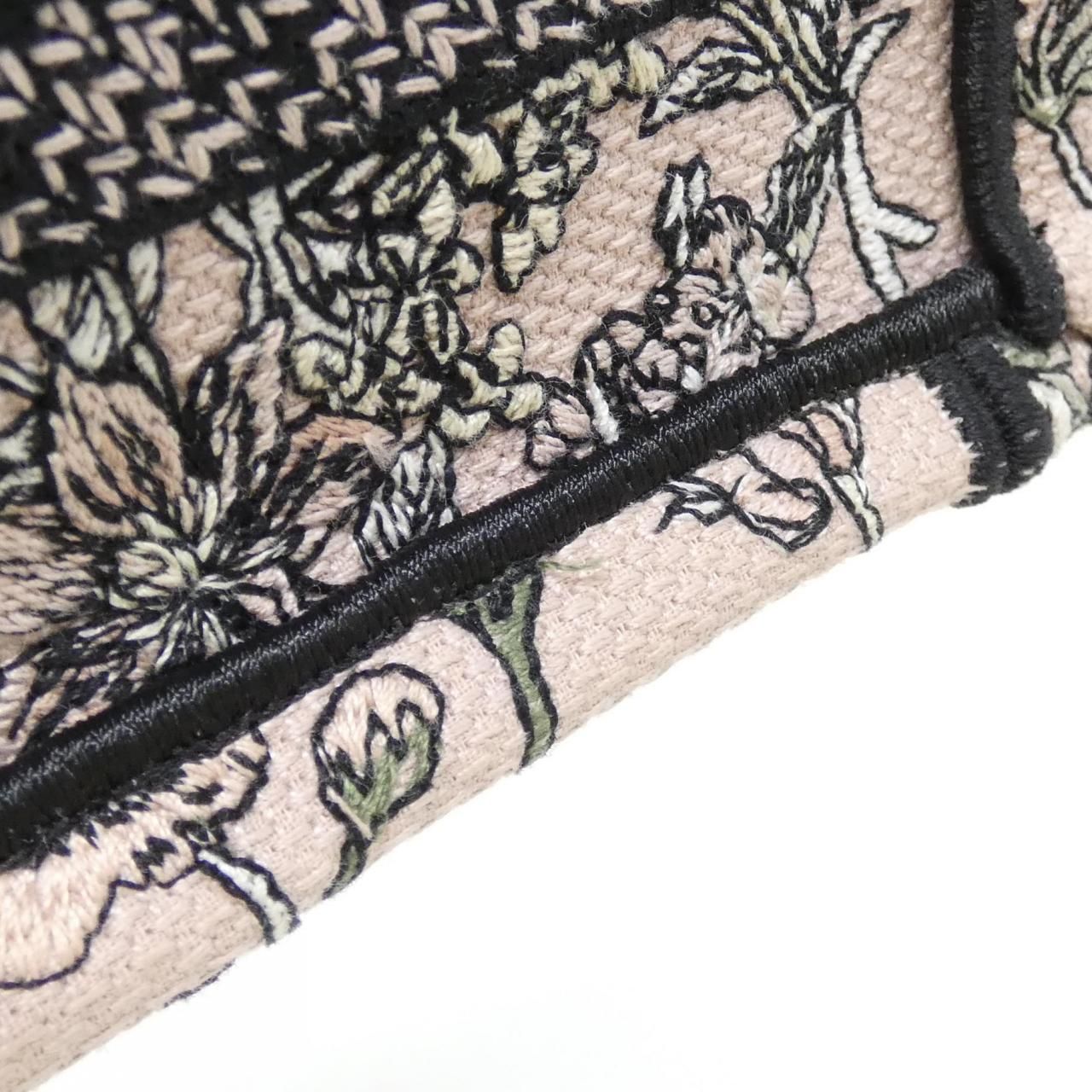 Dior Lucky Book Tote Mini — view 5