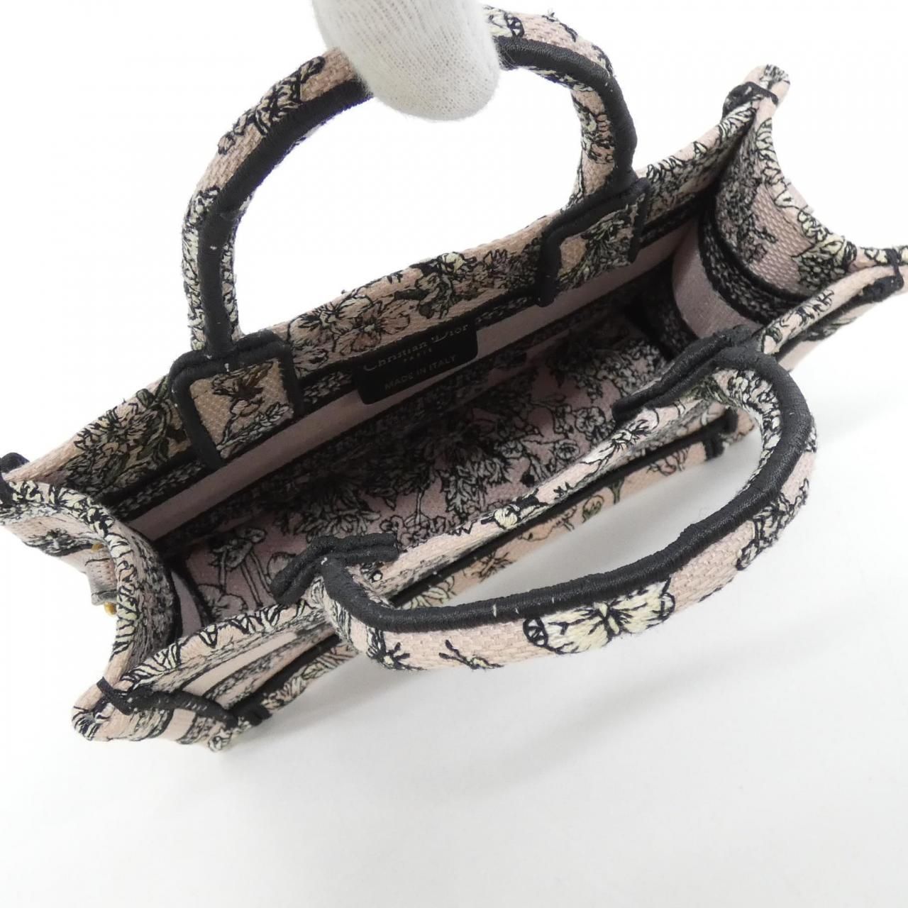 Dior Lucky Book Tote Mini — view 9