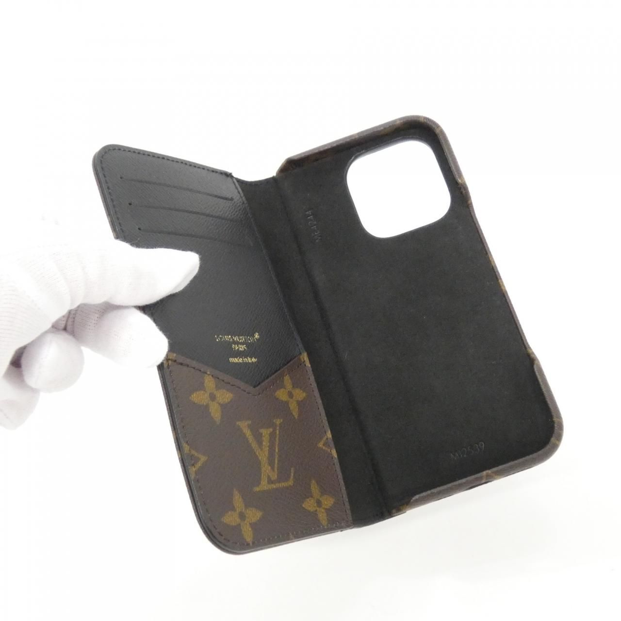 Louis Vuitton Monogram iPhone Folio Phone Case — view 4