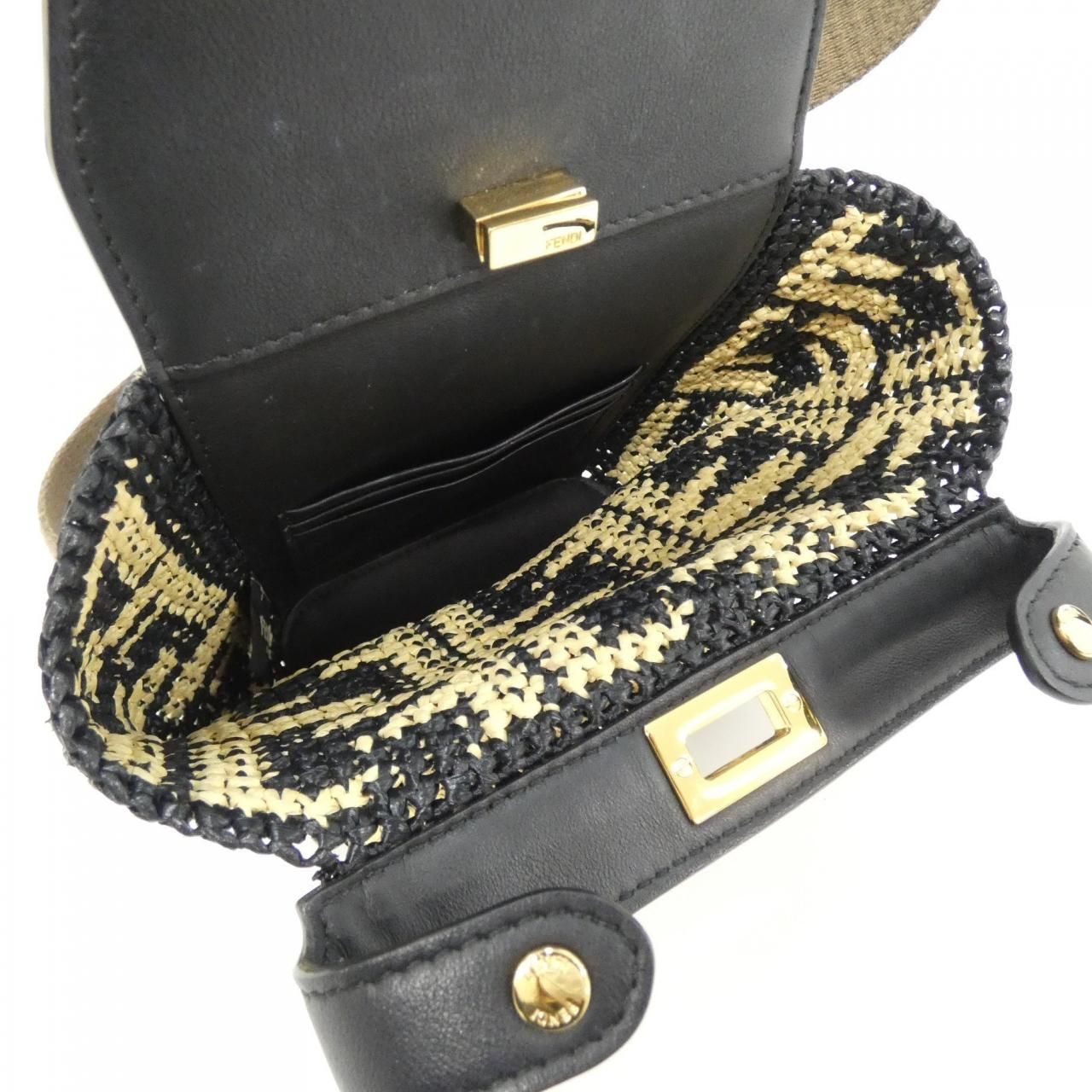 Fendi Shoulder Bag Black — view 7