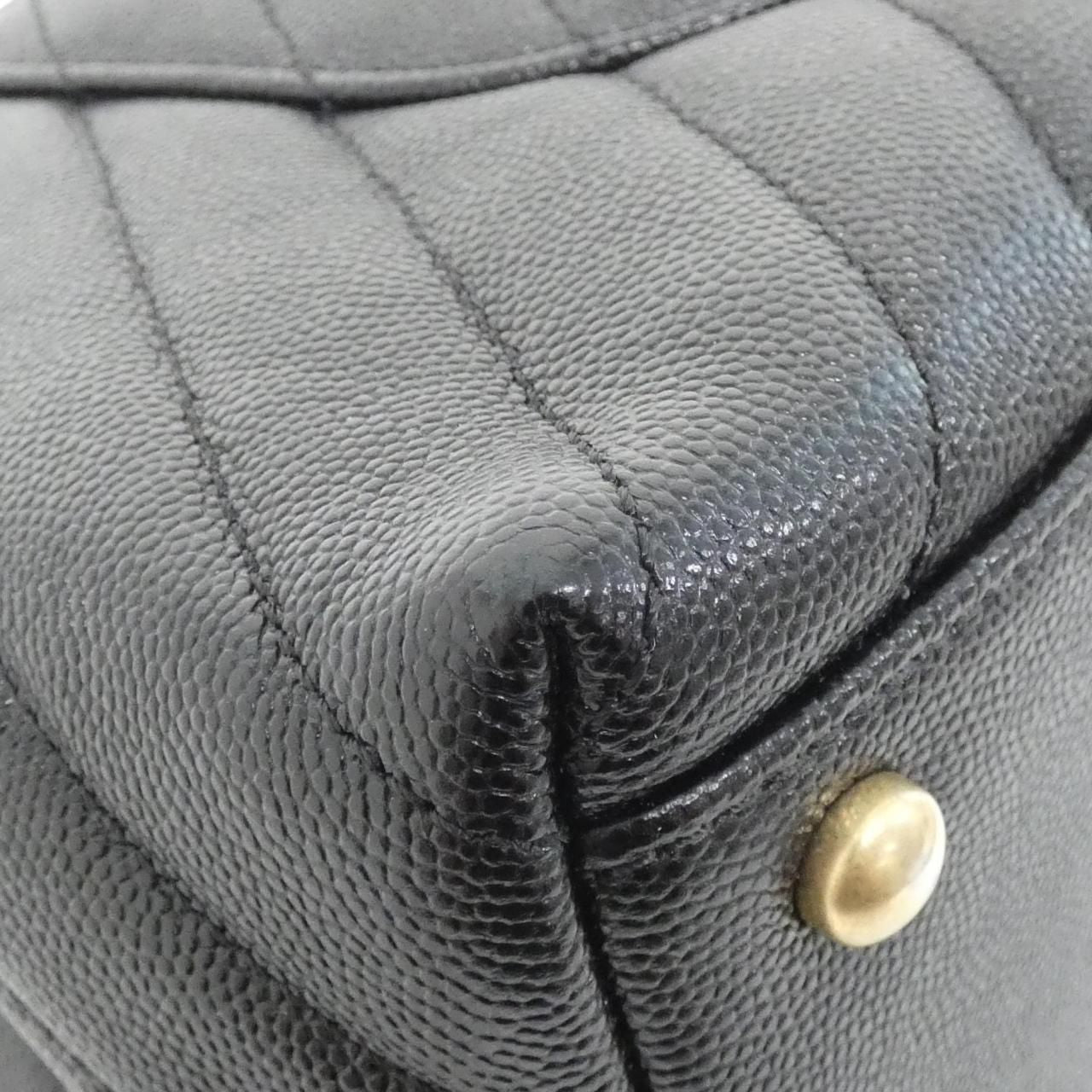 Chanel Bag Handbag Black — view 3