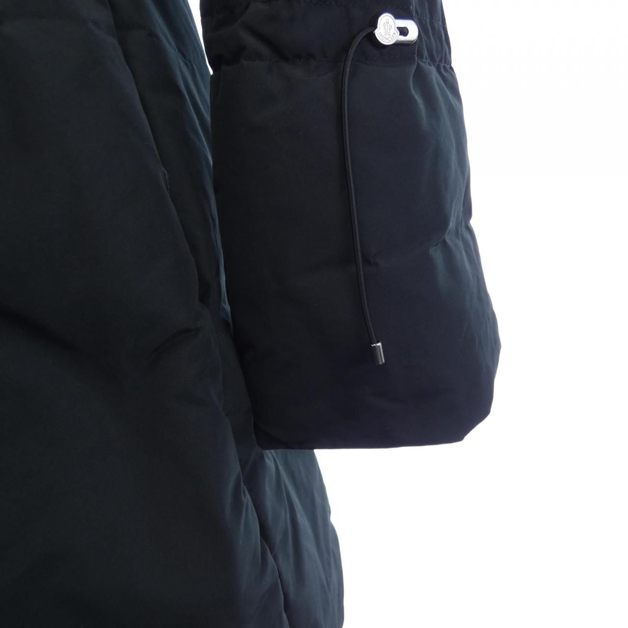 Moncler Alnus Down Coat — view 7