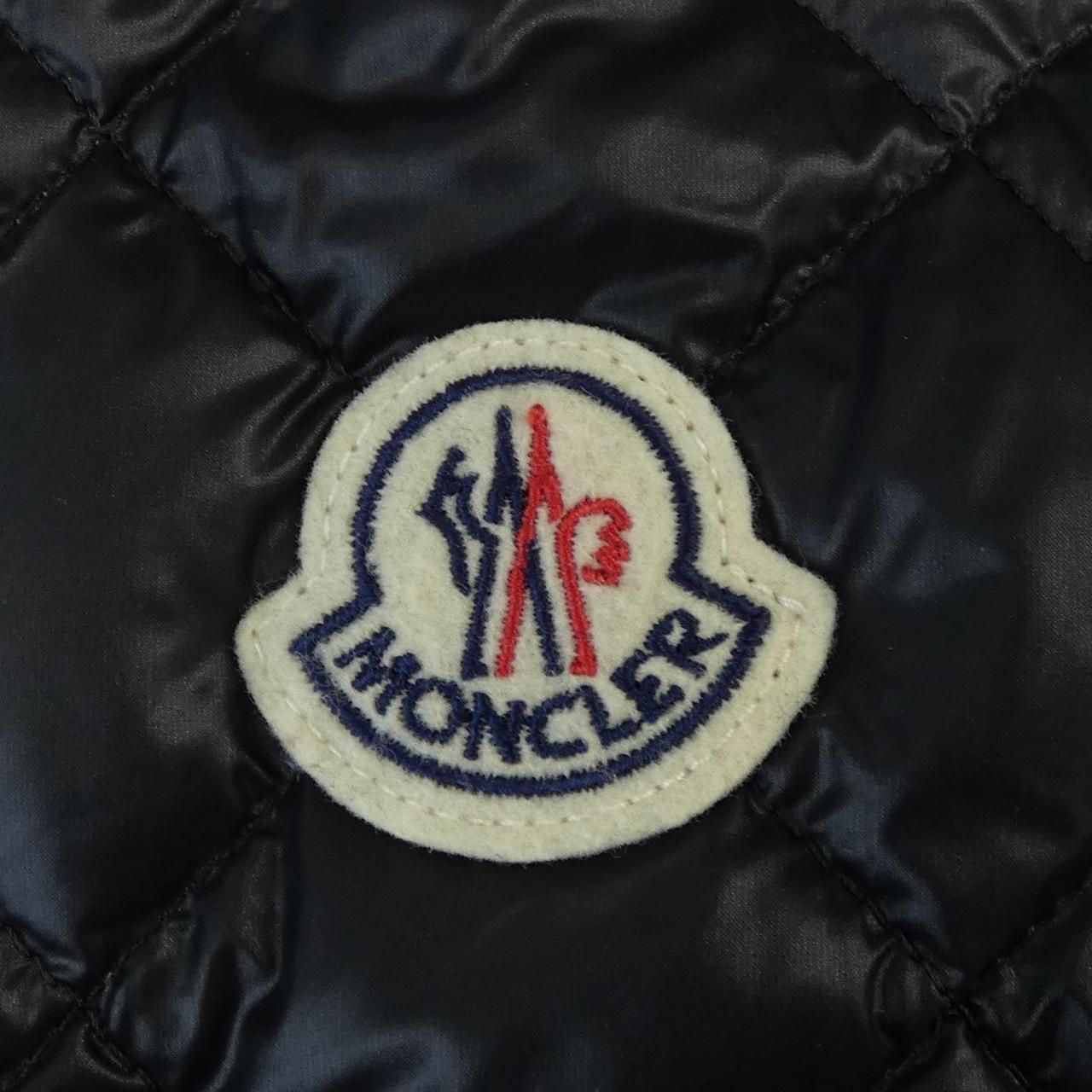 Moncler Barrois Down Coat — view 8