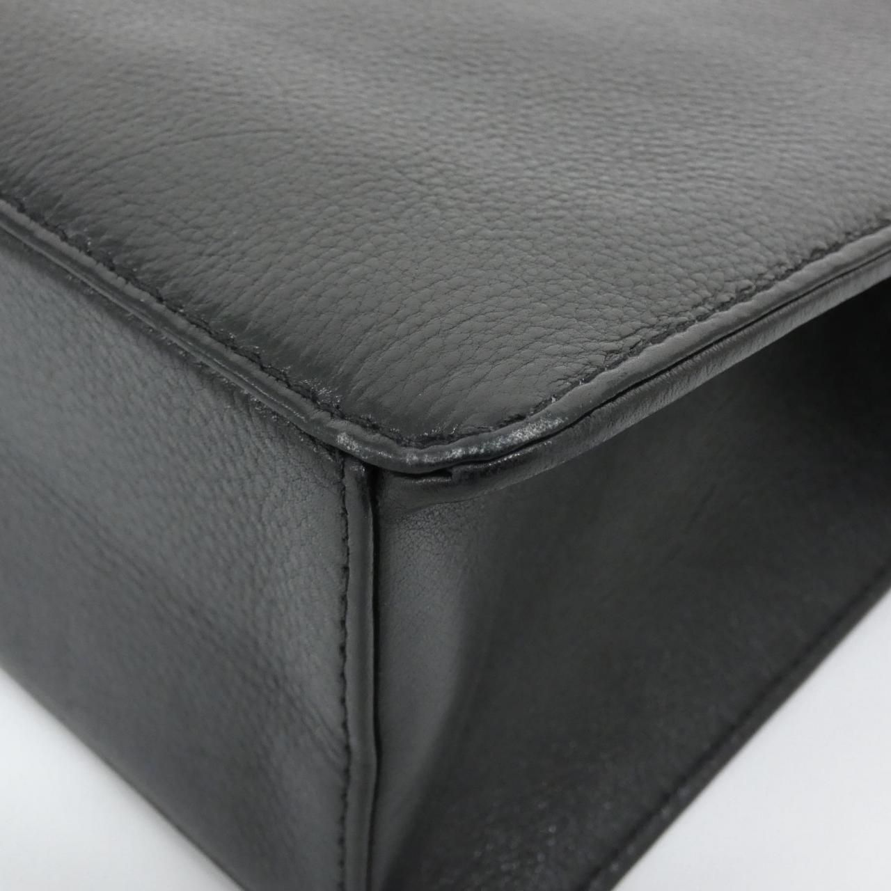 Chanel Vintage Bag Handbag Black — view 3