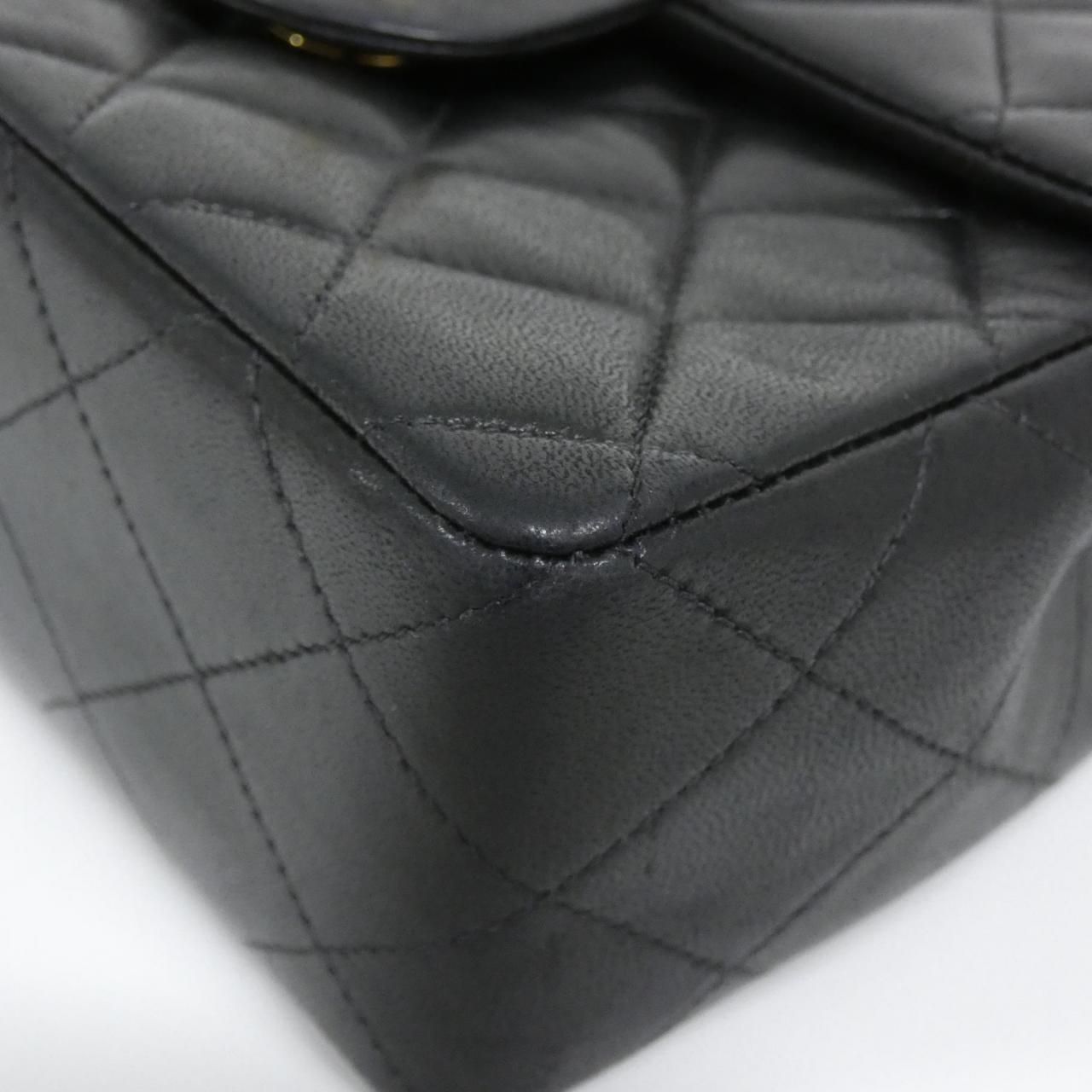 Chanel Vintage Shoulder — view 3