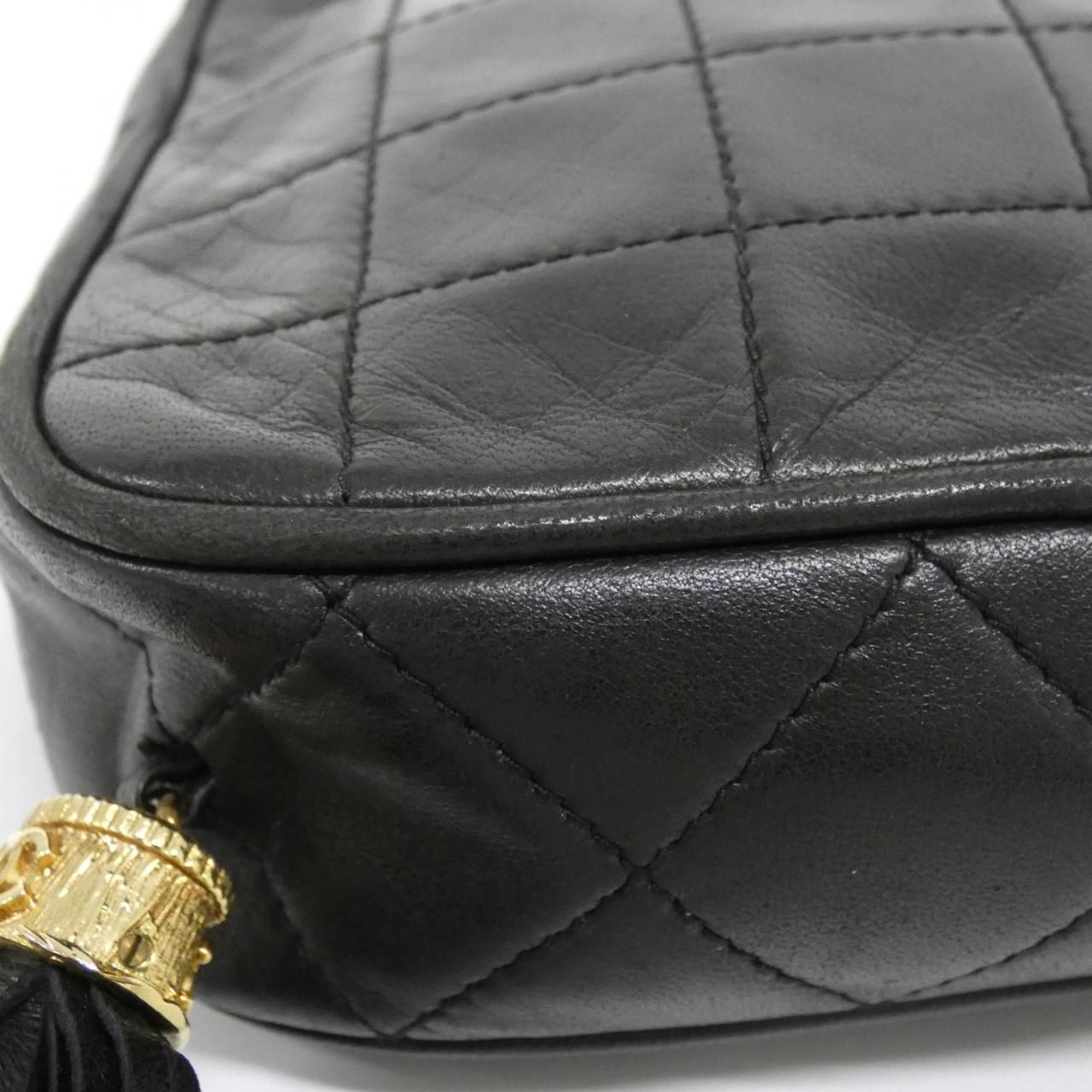 Chanel Vintage Shoulder — view 2