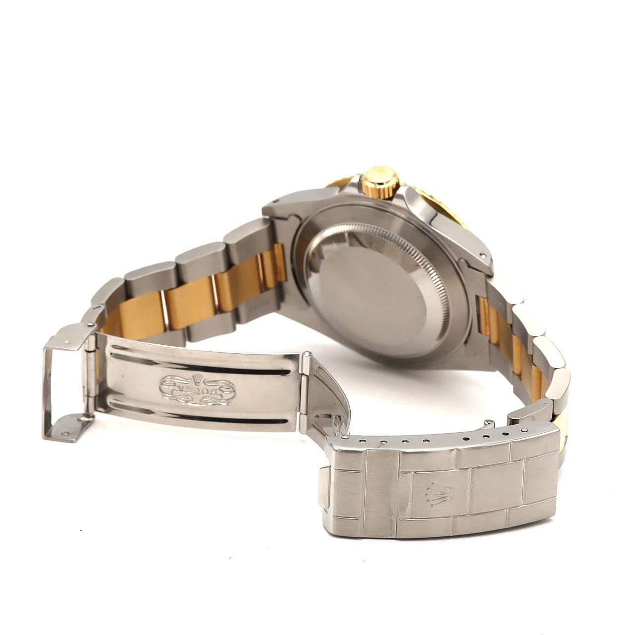 Rolex Submariner Date Automatic Winding S Number Watch — view 6